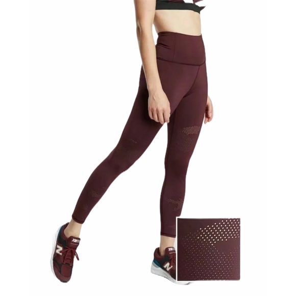 Athleta Pants - Athleta Persistence Laser Cut 7/8 tight leggings.